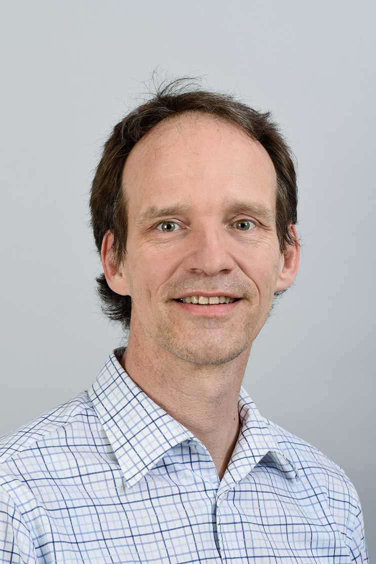Dr. Matthias Christoph Golling